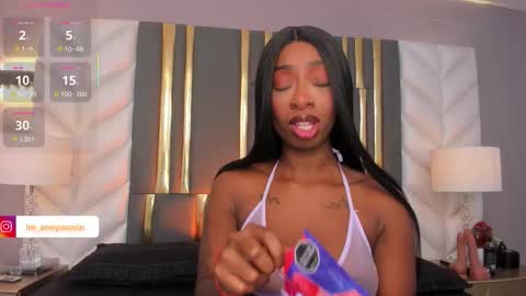 Snapshot of annyosoriio chatting on November 19, 2025, 2:11 am Anny online show from November 19, 2025, 2:11 am