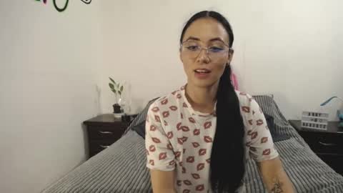 Anny online show from February 19, 2025, 11:36 pm