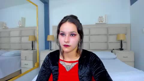 AnnyT online show from September 14, 2025, 8:19 pm