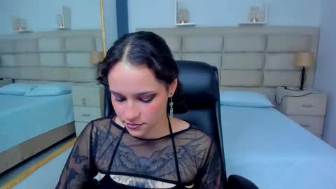 AnnyT online show from October 16, 2025, 9:16 pm
