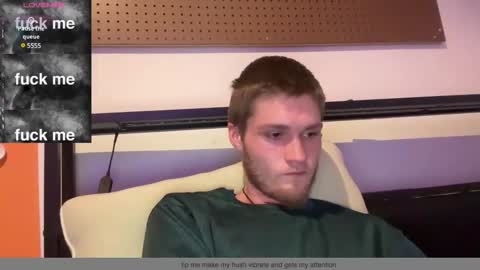 Snapshot of anomalies_ig chatting on December 26, 2024, 11:35 pm anomalies_ig online show from December 26, 2024, 11:35 pm