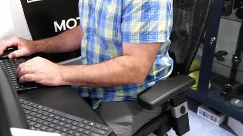 D online show from October 8, 2025, 1:09 pm