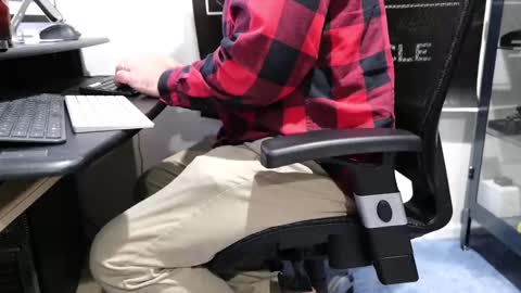 D online show from November 17, 2025, 2:34 pm