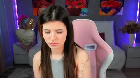 Anora online show from April 17, 2026, 2:31 pm