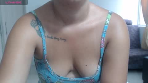 Anthonela Queen online show from November 27, 2025, 12:29 pm