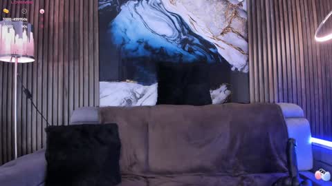 Snapshot of anthoneladoll chatting on December 21, 2024, 11:24 pm Anthoneladoll online show from December 21, 2024, 11:24 pm