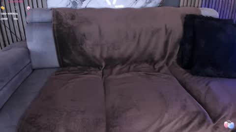 Snapshot of anthoneladoll chatting on February 14, 2025, 1:02 am Anthoneladoll online show from February 14, 2025, 1:02 am