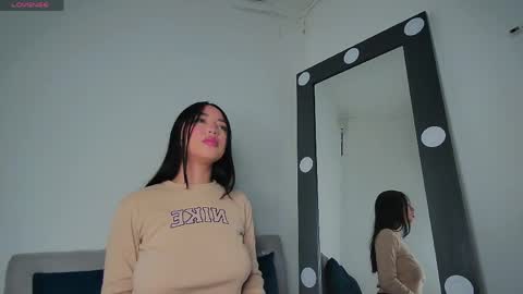 Snapshot of anthonellasweett_ chatting on March 31, 2026, 3:08 am Anthonella online show from March 31, 2026, 3:08 am