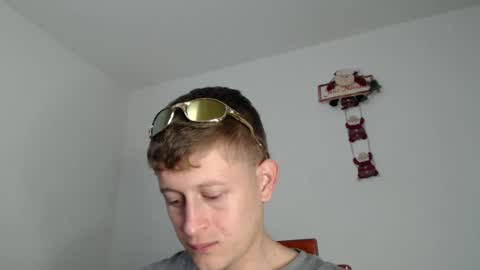 Snapshot of anthonnymorrison chatting on December 7, 2024, 6:37 pm leon online show from December 7, 2024, 6:37 pm