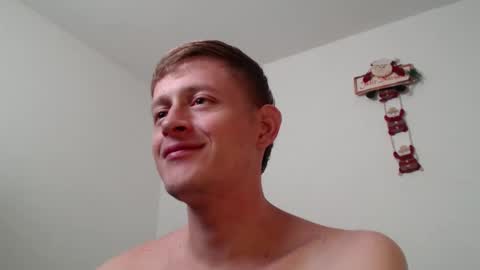 Snapshot of anthonnymorrison chatting on December 8, 2024, 9:30 pm leon online show from December 8, 2024, 9:30 pm