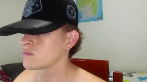 Snapshot of anthonnymorrison chatting on February 22, 2025, 3:34 am leon online show from February 22, 2025, 3:34 am