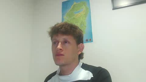 Snapshot of anthonnymorrison chatting on March 2, 2025, 8:05 am leon online show from March 2, 2025, 8:05 am