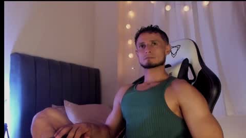 Adonys Creeb online show from September 17, 2025, 5:09 am