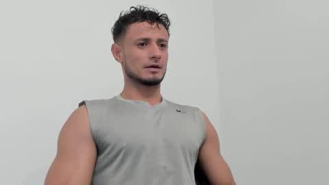 Adonys Creeb online show from November 3, 2025, 9:43 am