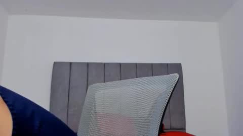 Adonys Creeb online show from December 15, 2025, 5:44 am