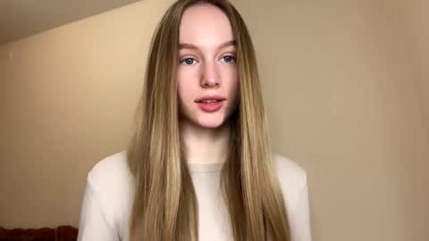 Snapshot of antionettepulgarin chatting on February 9, 2026, 3:27 pm Viktoria online show from February 9, 2026, 3:27 pm