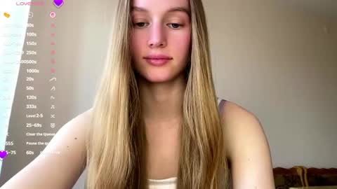 Snapshot of antionettepulgarin chatting on May 3, 2026, 3:18 pm Viktoria online show from May 3, 2026, 3:18 pm