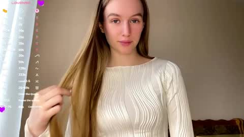 Snapshot of antionettepulgarin chatting on May 10, 2026, 3:17 pm Viktoria online show from May 10, 2026, 3:17 pm