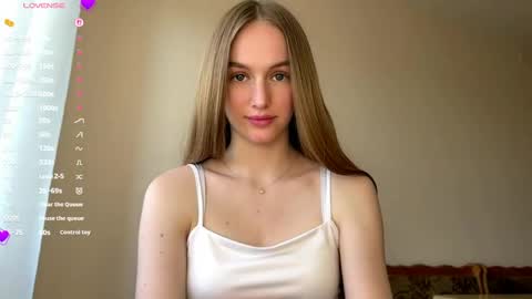 Snapshot of antionettepulgarin chatting on May 21, 2026, 3:08 pm Viktoria online show from May 21, 2026, 3:08 pm