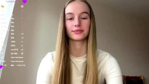 Snapshot of antionettepulgarin chatting on May 28, 2026, 3:20 pm Viktoria online show from May 28, 2026, 3:20 pm