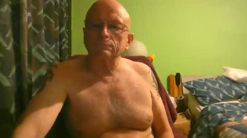 antmatt2025 online show from January 9, 2026, 5:04 pm