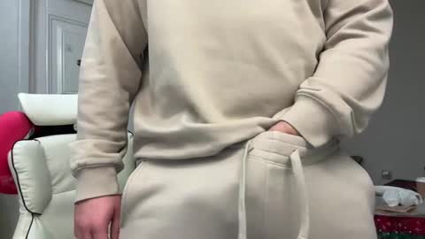 Snapshot of anton_smotri chatting on January 10, 2025, 5:47 am anton_smotri online show from January 10, 2025, 5:47 am