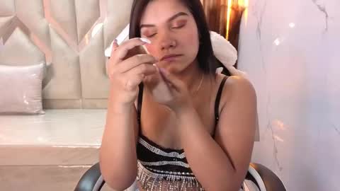 Antonela online show from December 20, 2025, 12:45 pm