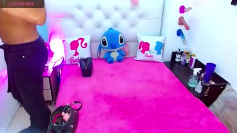 antonela_xx3 online show from January 21, 2025, 7:06 pm