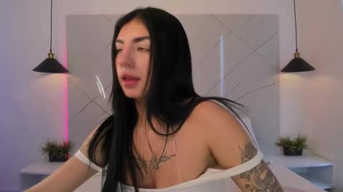 Antonella online show from October 2, 2025, 9:22 pm