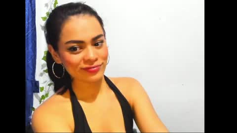 Snapshot of antonella_gomez22 chatting on May 29, 2026, 5:27 am Antonella online show from May 29, 2026, 5:27 am