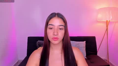 Snapshot of antonella_grayy chatting on June 26, 2026, 2:32 pm Antonella Grayy online show from June 26, 2026, 2:32 pm