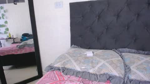 Snapshot of antonella_mcry chatting on January 7, 2025, 10:30 pm antonella online show from January 7, 2025, 10:30 pm