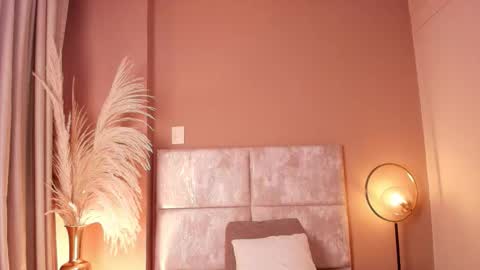 Snapshot of antonellahall_ chatting on March 4, 2026, 7:20 pm AntonellaHall online show from March 4, 2026, 7:20 pm