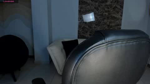 Snapshot of antonellahansx chatting on January 28, 2025, 11:38 am Antonella Hans online show from January 28, 2025, 11:38 am