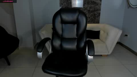 Snapshot of antonellahansx chatting on January 29, 2025, 12:13 pm Antonella Hans online show from January 29, 2025, 12:13 pm