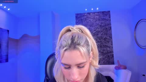 Snapshot of antonellahansx chatting on March 6, 2025, 12:09 pm Antonella Hans online show from March 6, 2025, 12:09 pm