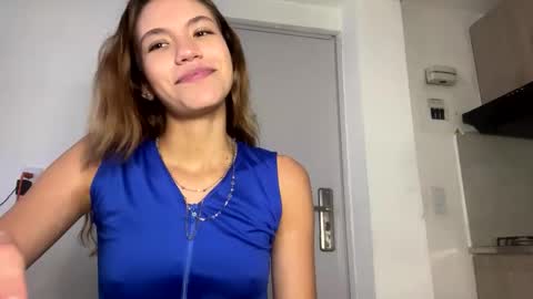 Snapshot of antonellarossii_ chatting on January 4, 2025, 4:00 pm Antonella online show from January 4, 2025, 4:00 pm