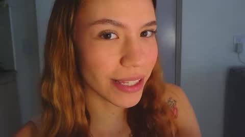 Snapshot of antonellarossii_ chatting on February 26, 2025, 1:19 pm Antonella online show from February 26, 2025, 1:19 pm