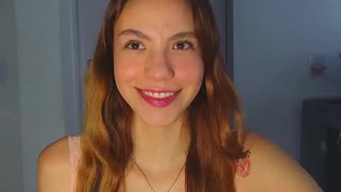 Snapshot of antonellarossii_ chatting on March 5, 2025, 12:22 pm Antonella online show from March 5, 2025, 12:22 pm