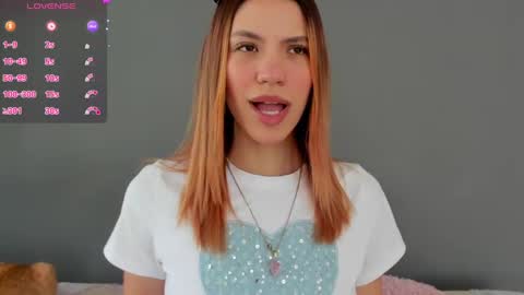 Snapshot of antonellarossii_ chatting on October 2, 2025, 1:18 pm Antonella online show from October 2, 2025, 1:18 pm