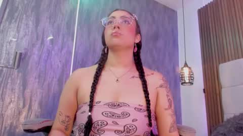 A N T O N E L L E  online show from March 15, 2026, 12:44 pm