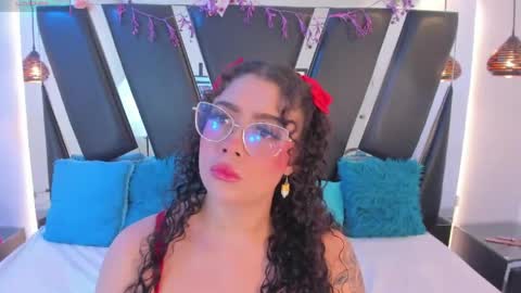 A N T O N E L L E  online show from May 30, 2026, 11:29 am