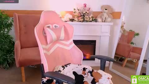 Snapshot of antonia_ferrero chatting on December 15, 2025, 7:34 am antonia_ferrero online show from December 15, 2025, 7:34 am