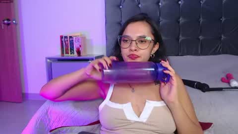 Snapshot of antonia_franco chatting on July 14, 2026, 3:51 pm Antonia online show from July 14, 2026, 3:51 pm