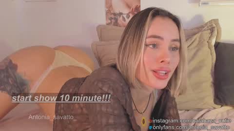 Snapshot of antonia_savatto_ chatting on January 20, 2025, 3:50 pm o ANTO online show from January 20, 2025, 3:50 pm