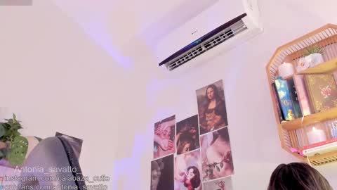 Snapshot of antonia_savatto_ chatting on October 9, 2025, 8:07 pm o ANTO online show from October 9, 2025, 8:07 pm