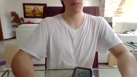 Snapshot of antonio_ricci chatting on February 6, 2025, 7:51 pm antonio_ricci online show from February 6, 2025, 7:51 pm