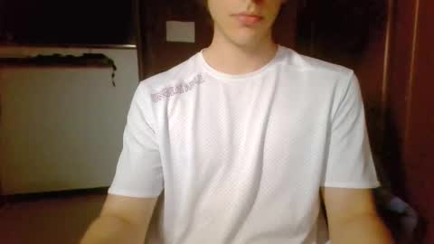 Snapshot of antonio_ricci chatting on February 20, 2025, 12:30 am antonio_ricci online show from February 20, 2025, 12:30 am