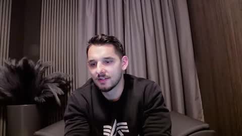 Snapshot of antoniovalentinidiamond chatting on November 1, 2025, 8:00 pm HI My name is Antonio online show from November 1, 2025, 8:00 pm