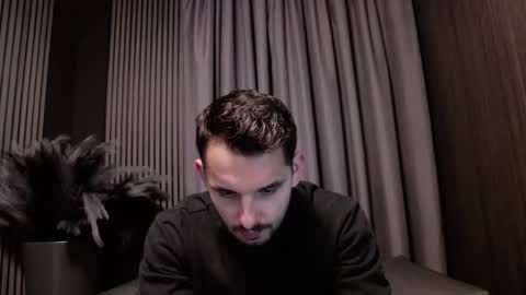 Snapshot of antoniovalentinidiamond chatting on November 5, 2025, 7:58 pm HI My name is Antonio online show from November 5, 2025, 7:58 pm